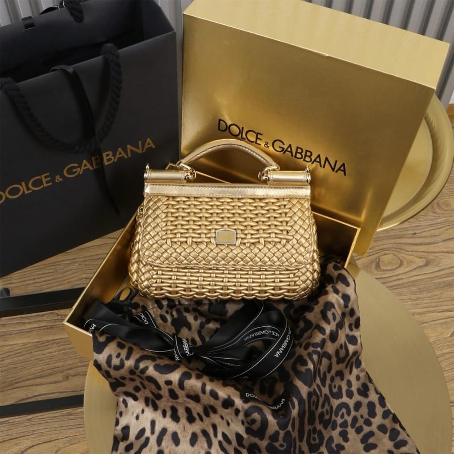شنطة دولتشي اند غابانا Small Sicily handbag