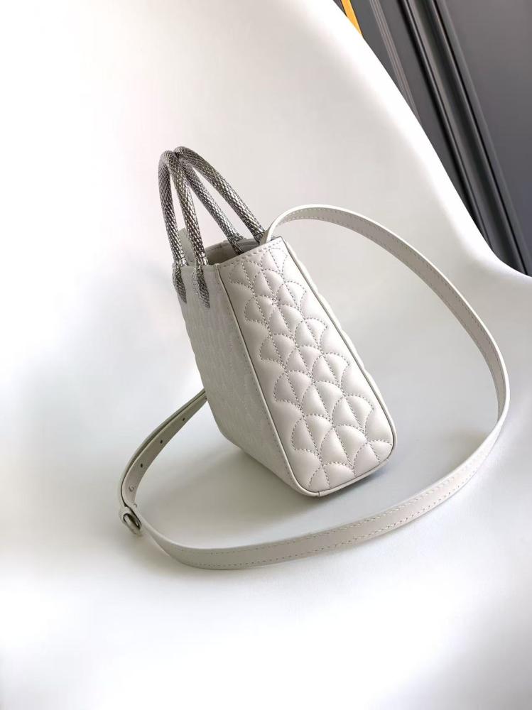 شنطة بولغاري SERPENTINE DUO TOP HANDLE مقاس 21.5cm