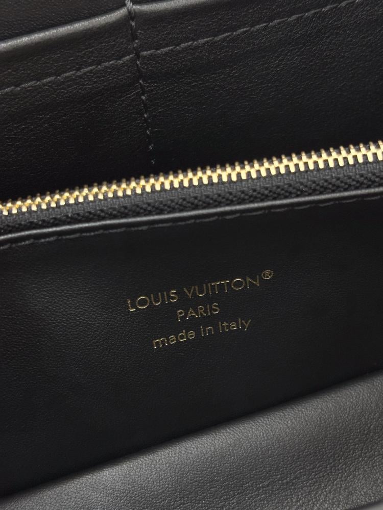 شنطة لويس فيتون Louis Vuitto