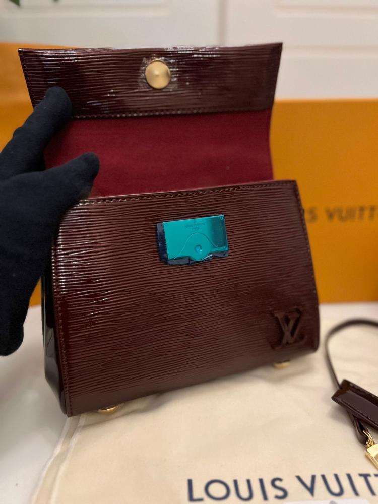 شنطة لويس فيتون LV