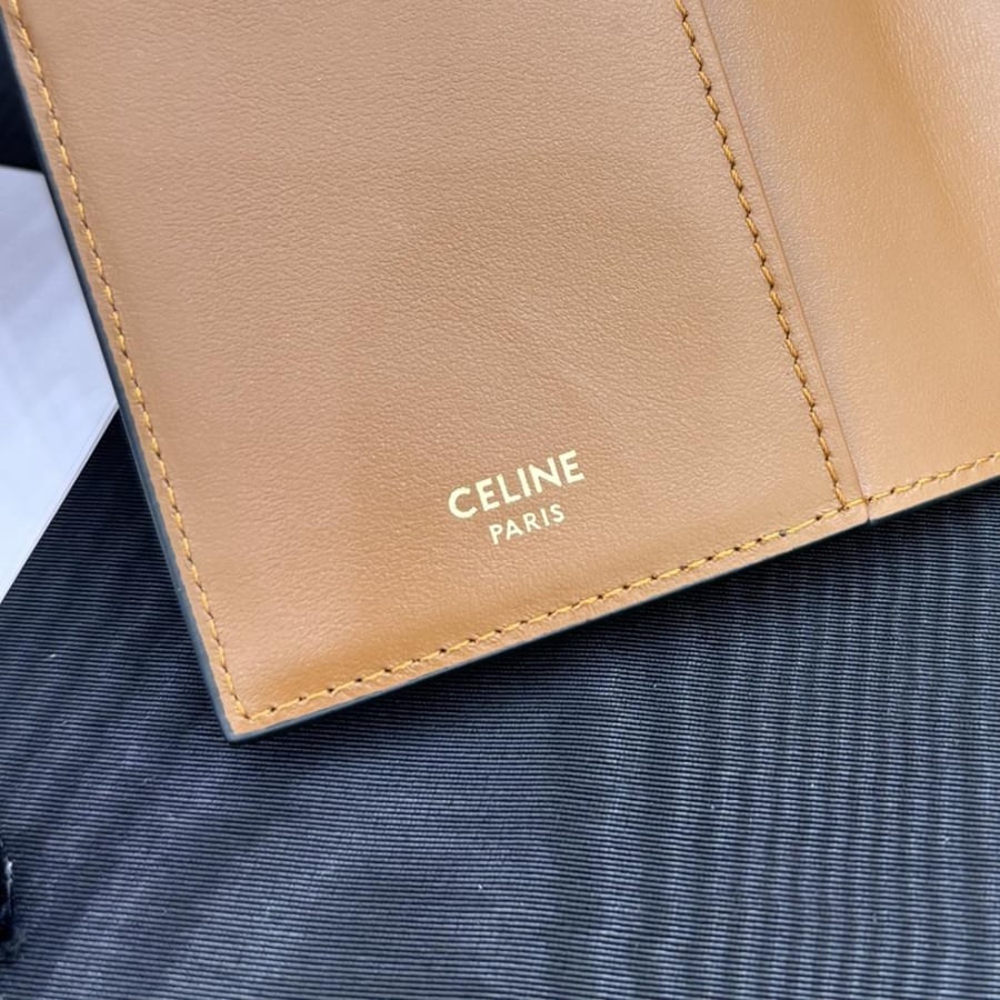 محفظة كارد هولدر سيلين CELINE