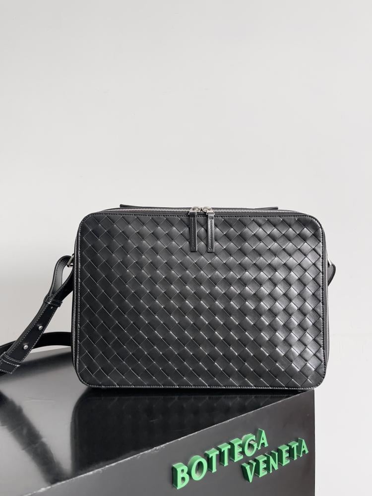 شنطة بوتيغا Laptop Bag bottega.