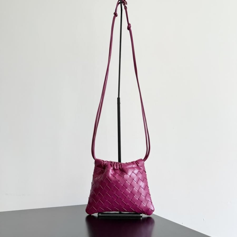 شنطة بوتيغا Mini Dustbag