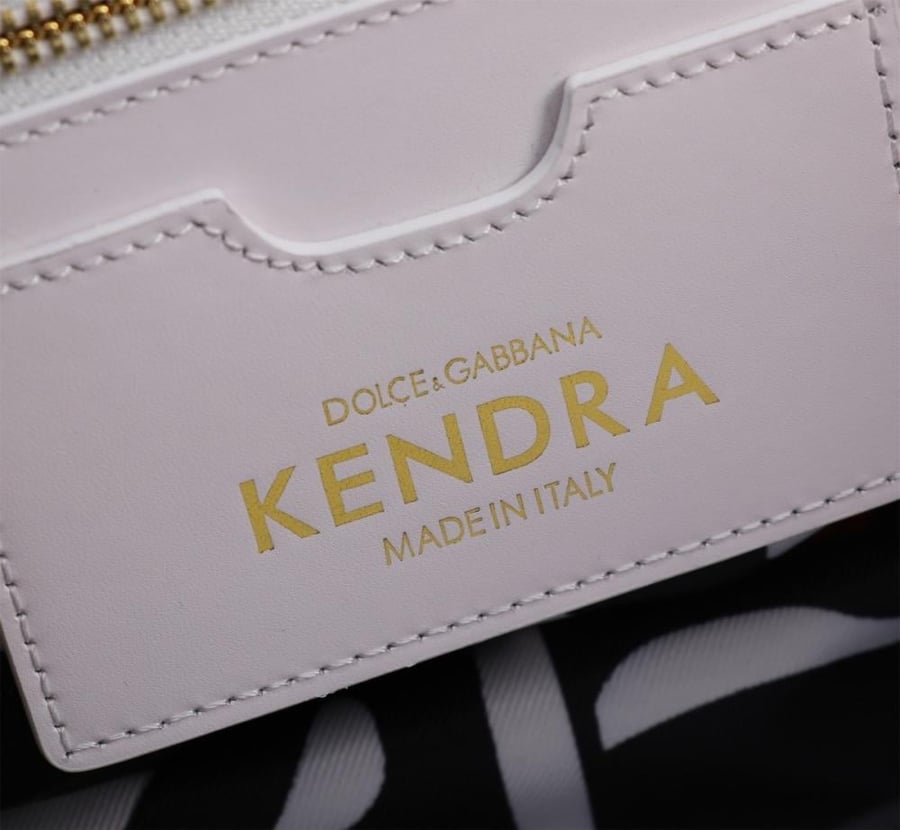 شنطة دولتشي اند غابانا Small Kendra shopper مقاس 35cm