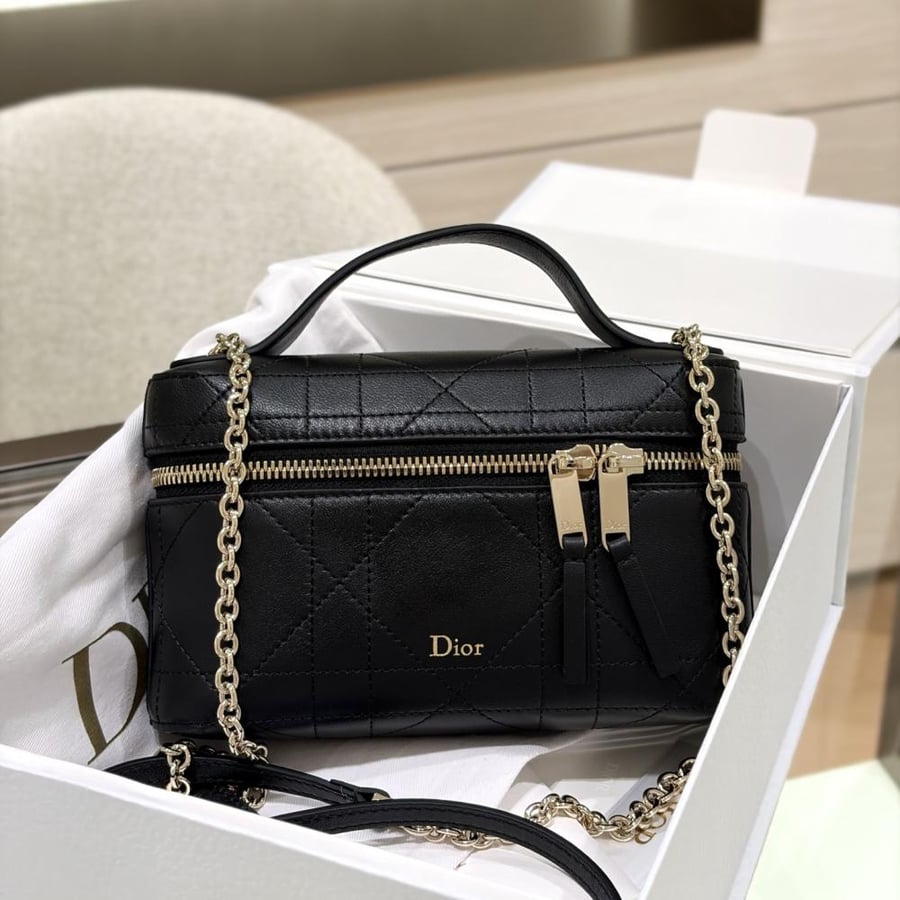 شنطة ديور Vanity Dior