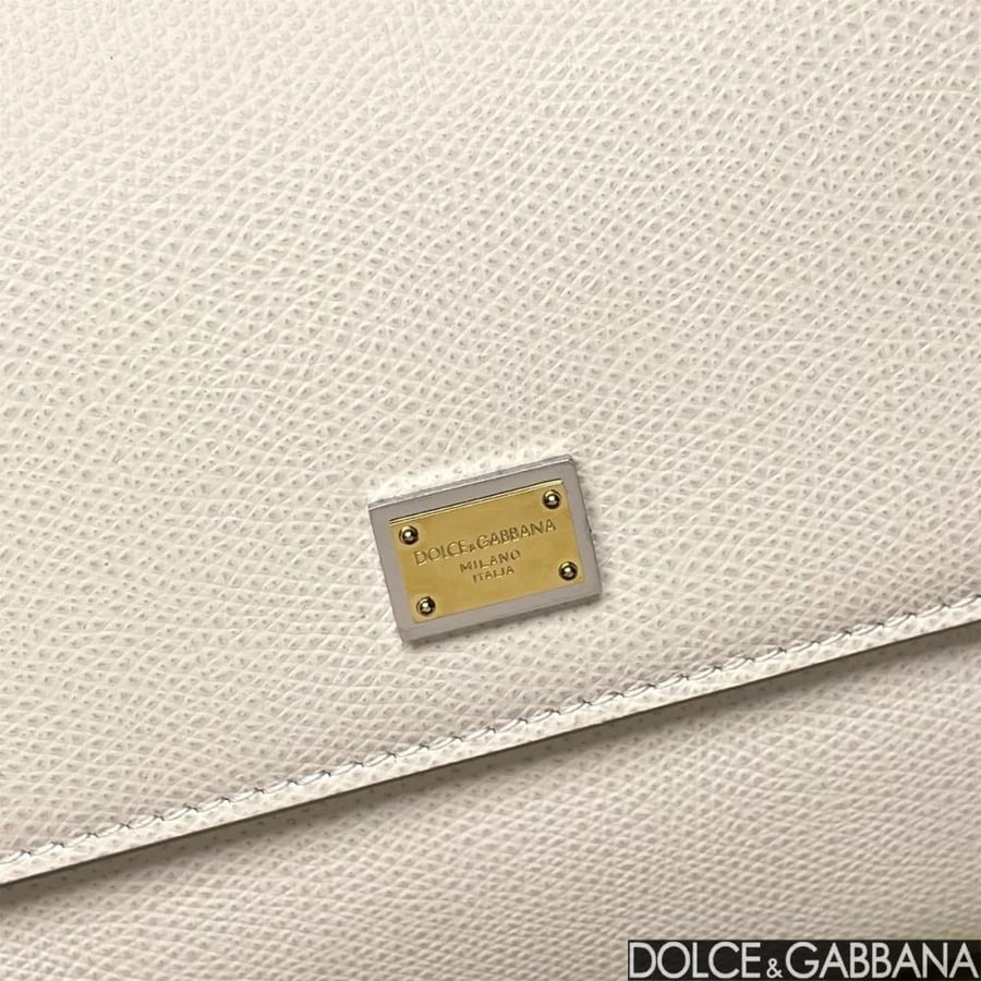 شنطة دولتشي اند غابانا Small Sicily handbag