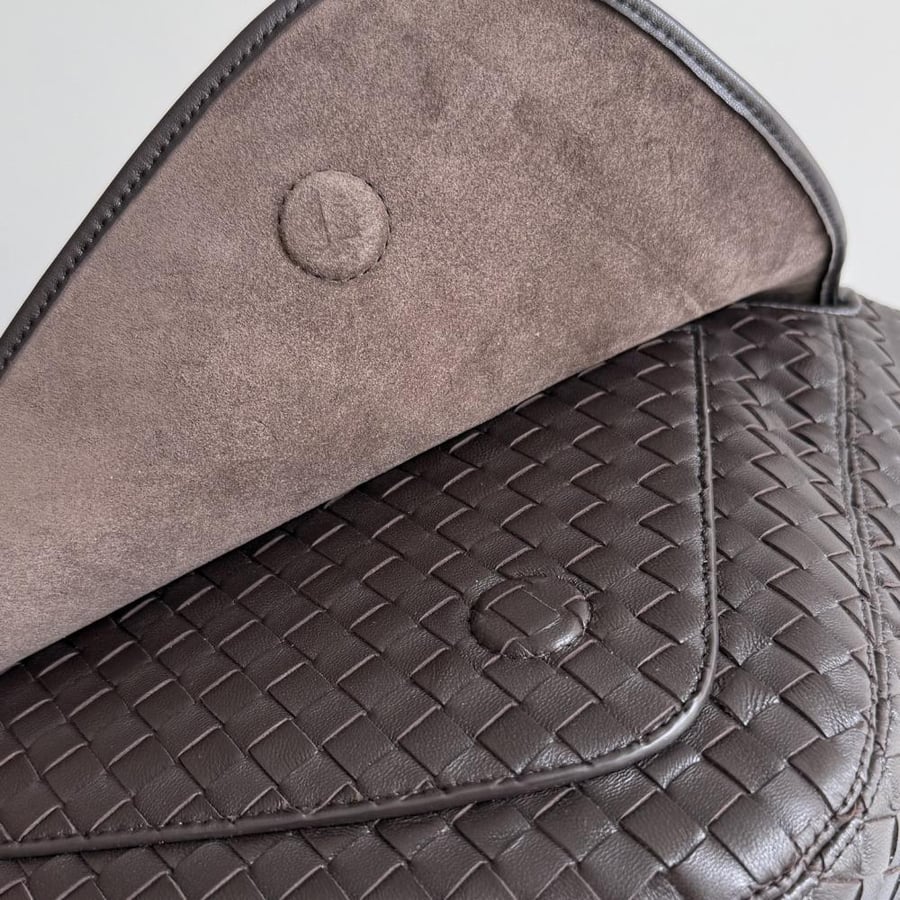 شنطة بوتيغا Bottega