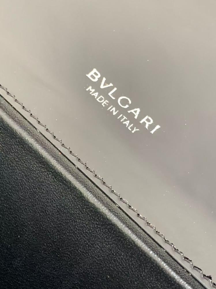شنطة بولغاري Serpenti Forever مقاس 25cm