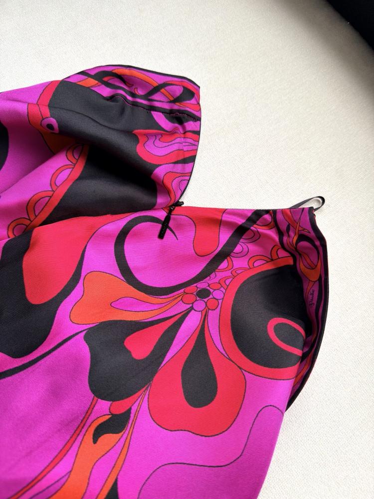 تنورة Pucci