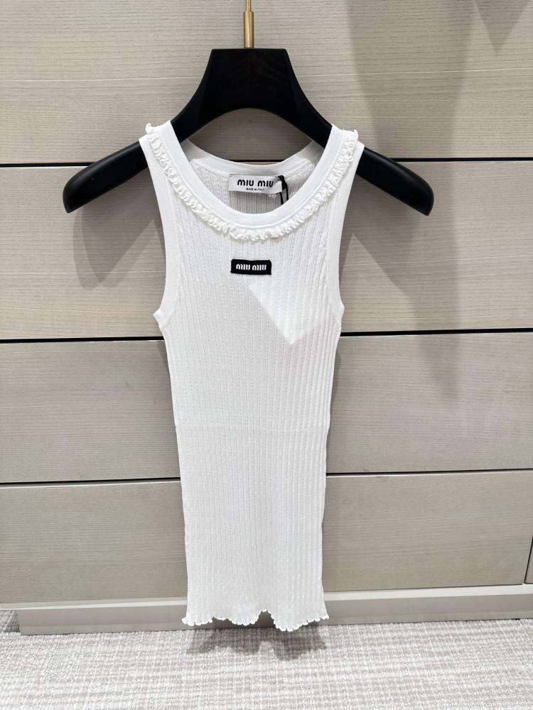 توب Miu Miu