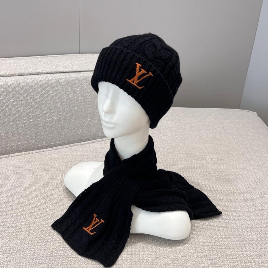 Louis Vuitton scarf
