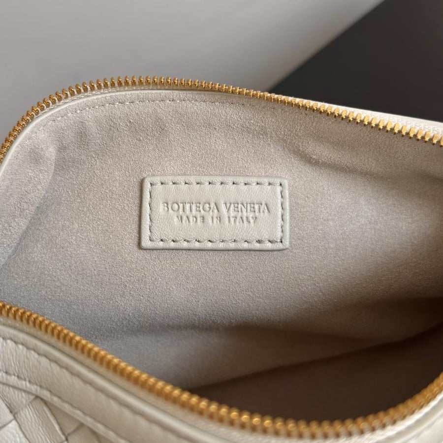 شنطة بوتيغا Nodo Bottega