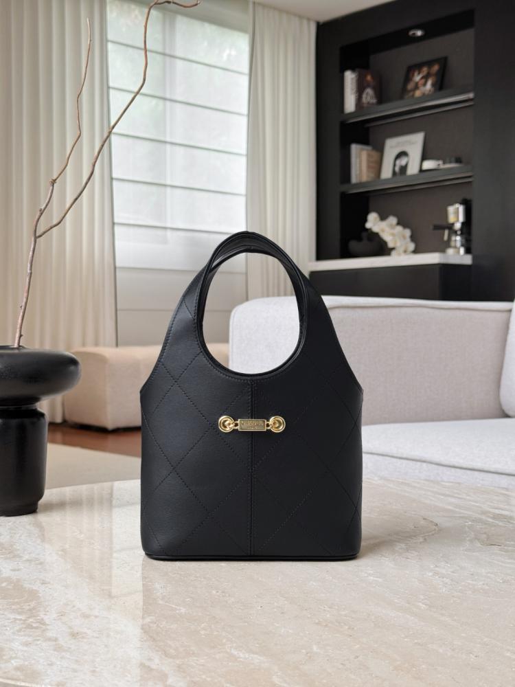 شنطة شانيل chanel