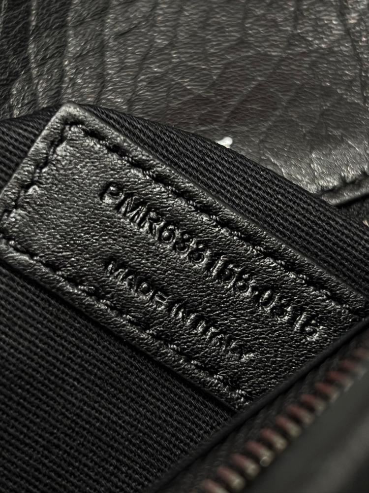 سان لوران Niki Saint Laurent