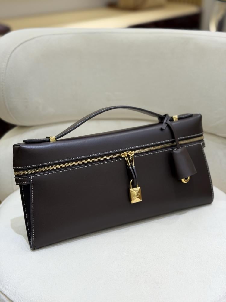 شنطة لورو بيانا Extra Clutch Lora piana مقاس 29 cm