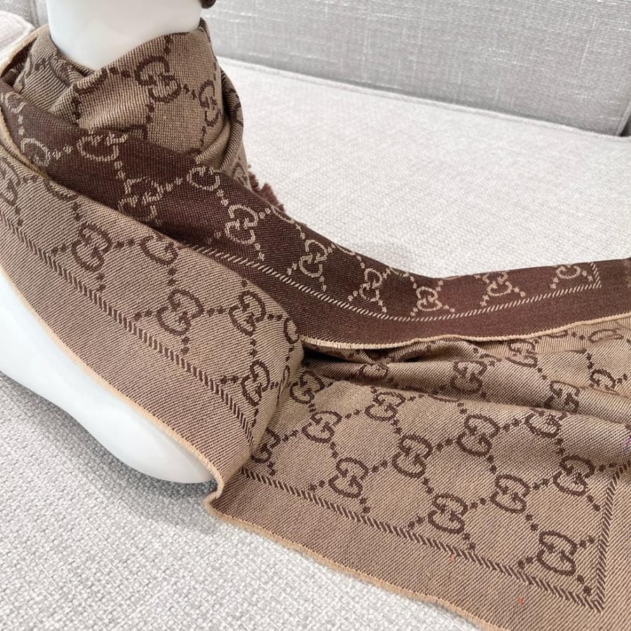 سكارف Gucci