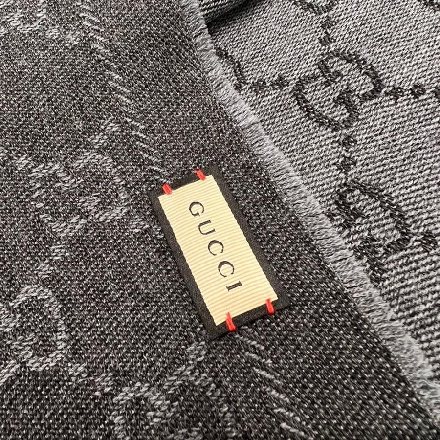 سكارف Gucci