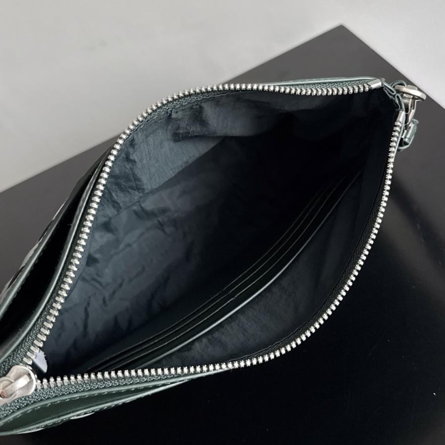 باوتش بوتيغا bottega