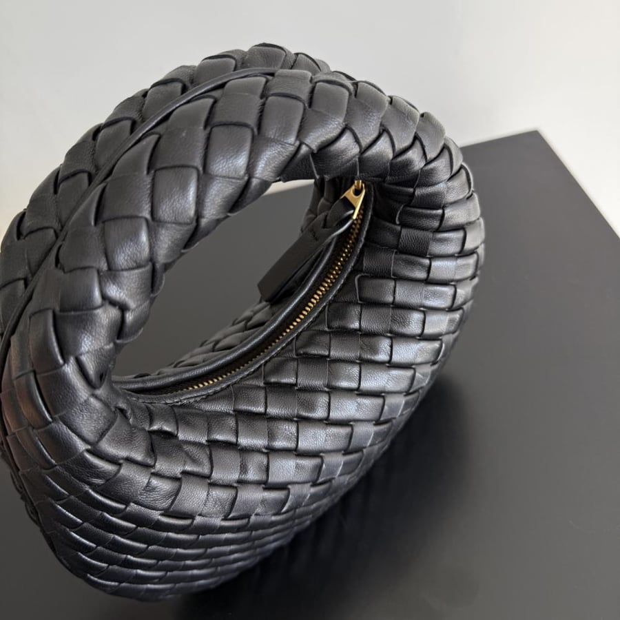 شنطة بوتيغا Baby Veneta Bottega