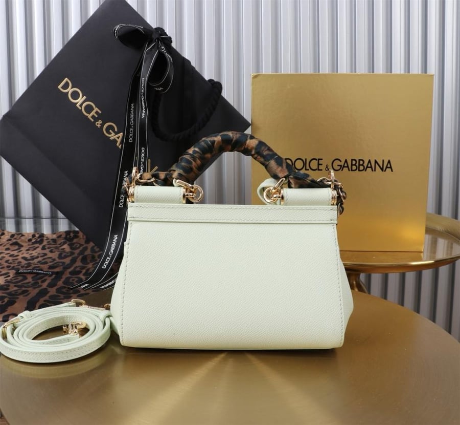 شنطة دولتشي اند غابانا  Small Sicily handbag
