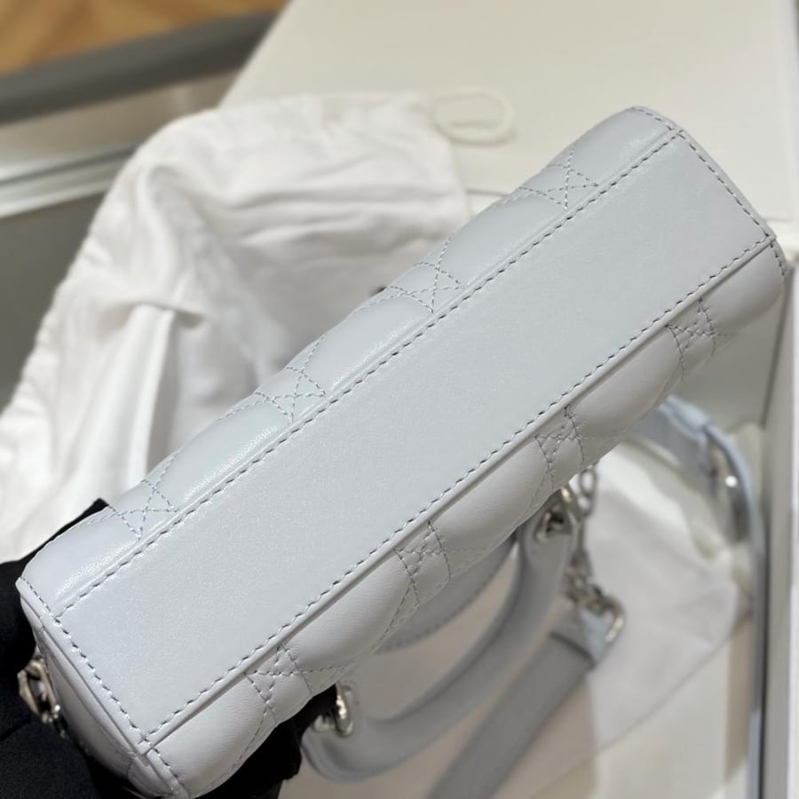 شنطة ديور Dior