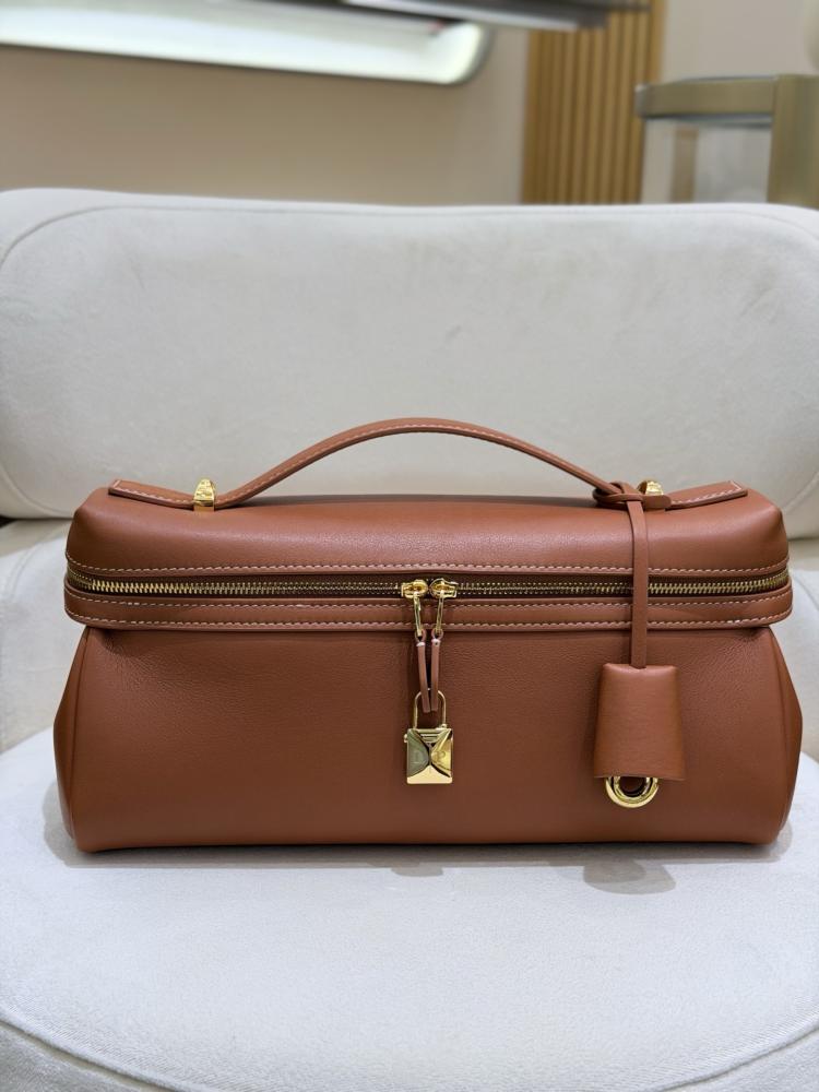 شنطة لورو بيانا Extra Softy Lora piana مقاس 29 cm