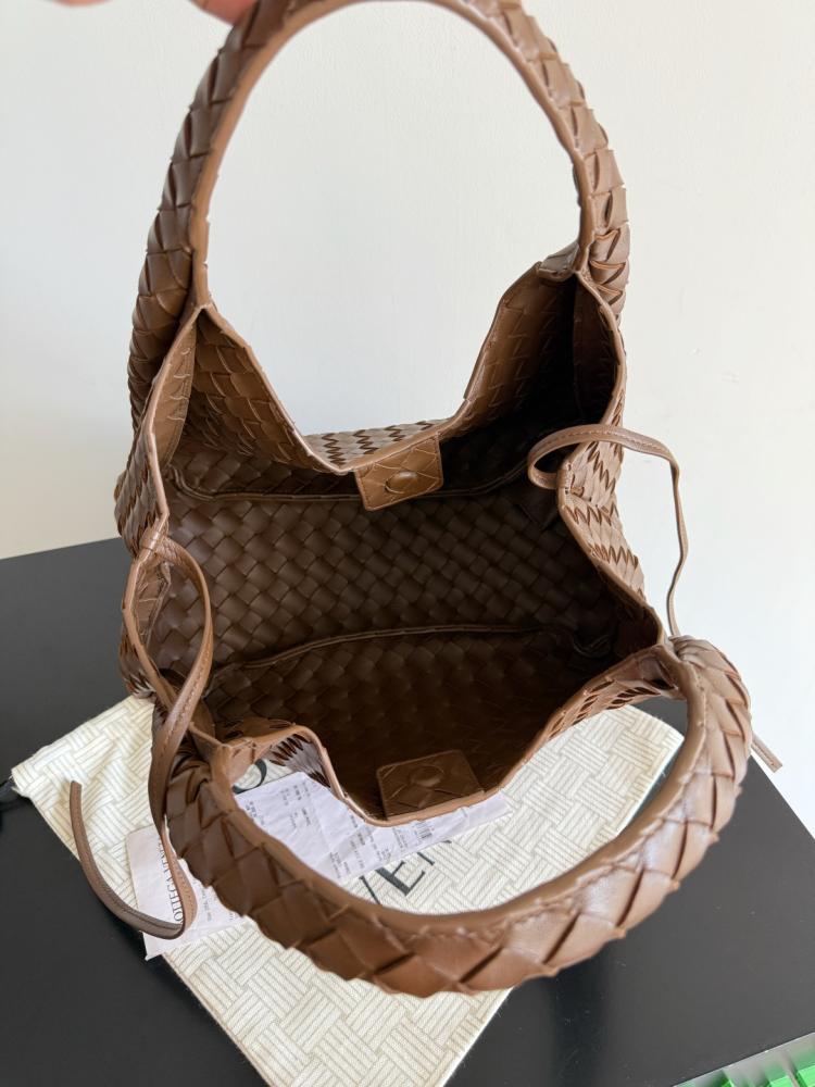 شنطة بوتيغا  Campana