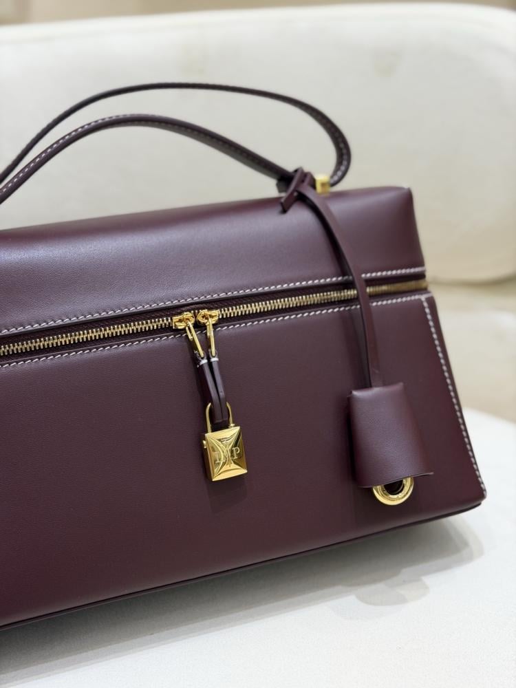 شنطة لورو بيانا Extra Lora piana مقاس 27 cm