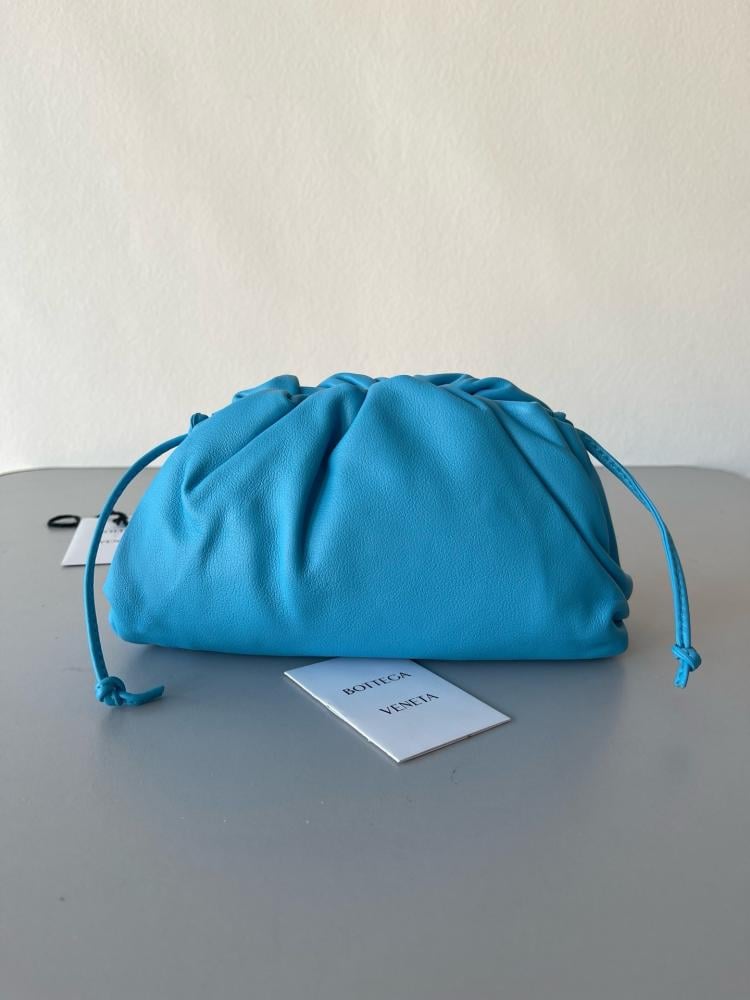 شنطة بوتيغا pouch مقاس22cm