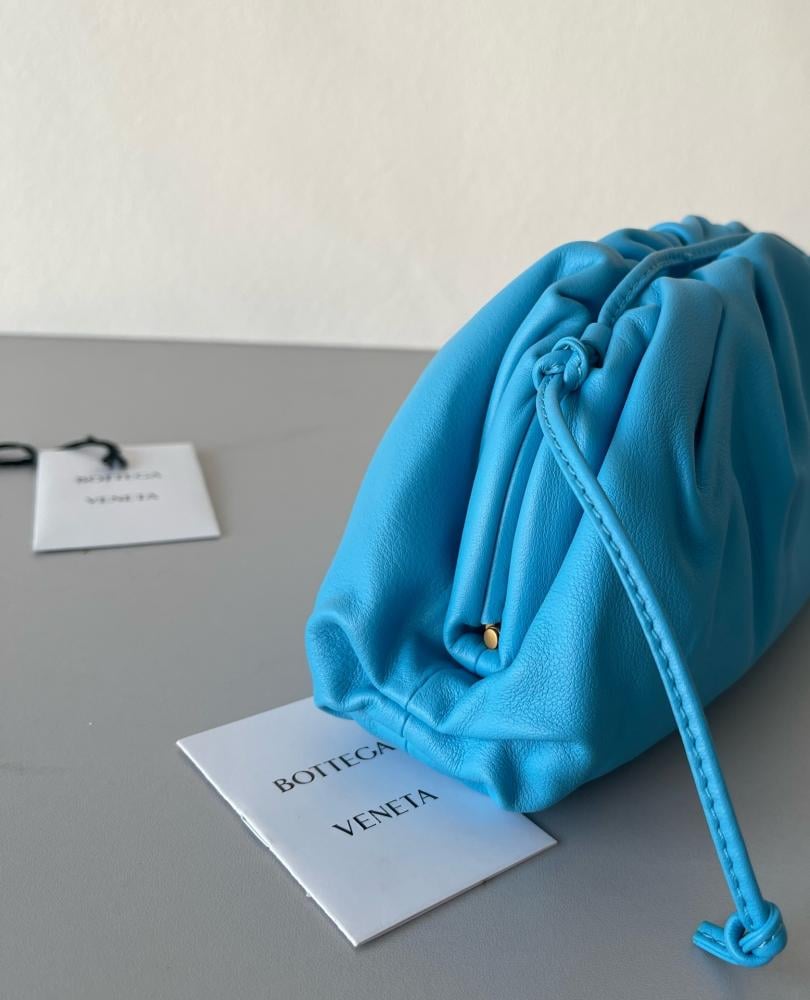 شنطة بوتيغا pouch مقاس22cm