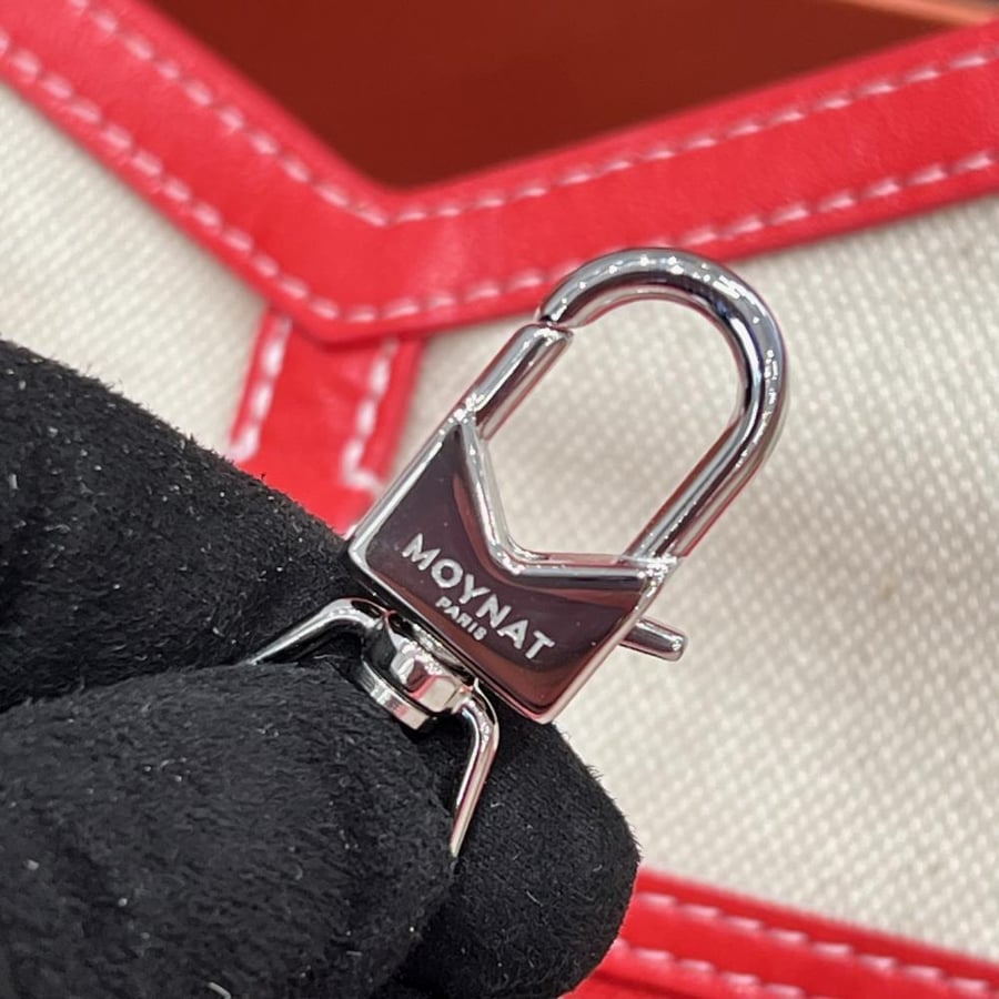شنطة Moynat Canvas