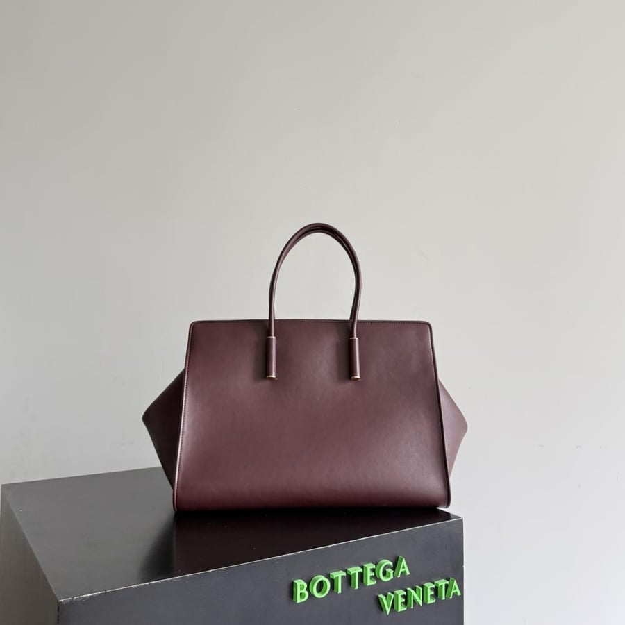 شنطة بوتيغا Barbara Bottega
