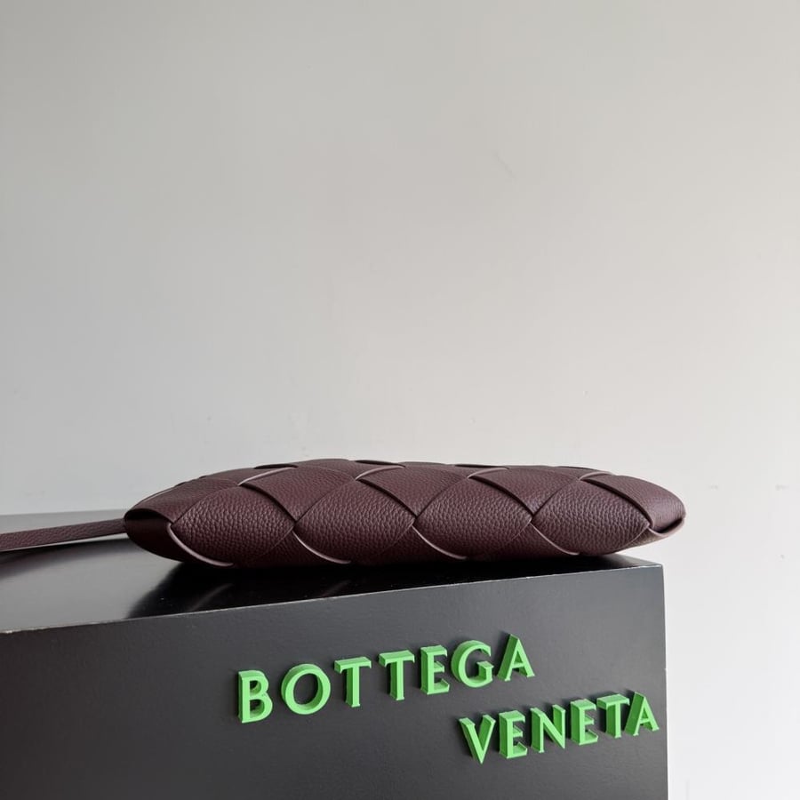 شنطة بوتيغا Bottega
