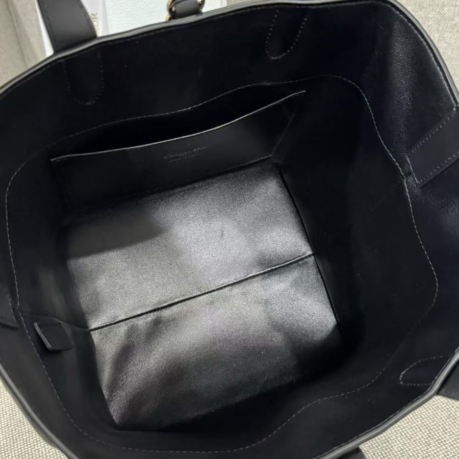 شنطة ديور Small Dior Toujours Bag مقاس 23cm