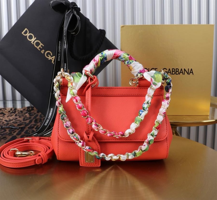 شنطة دولتشي اند غابانا  Small Sicily handbag