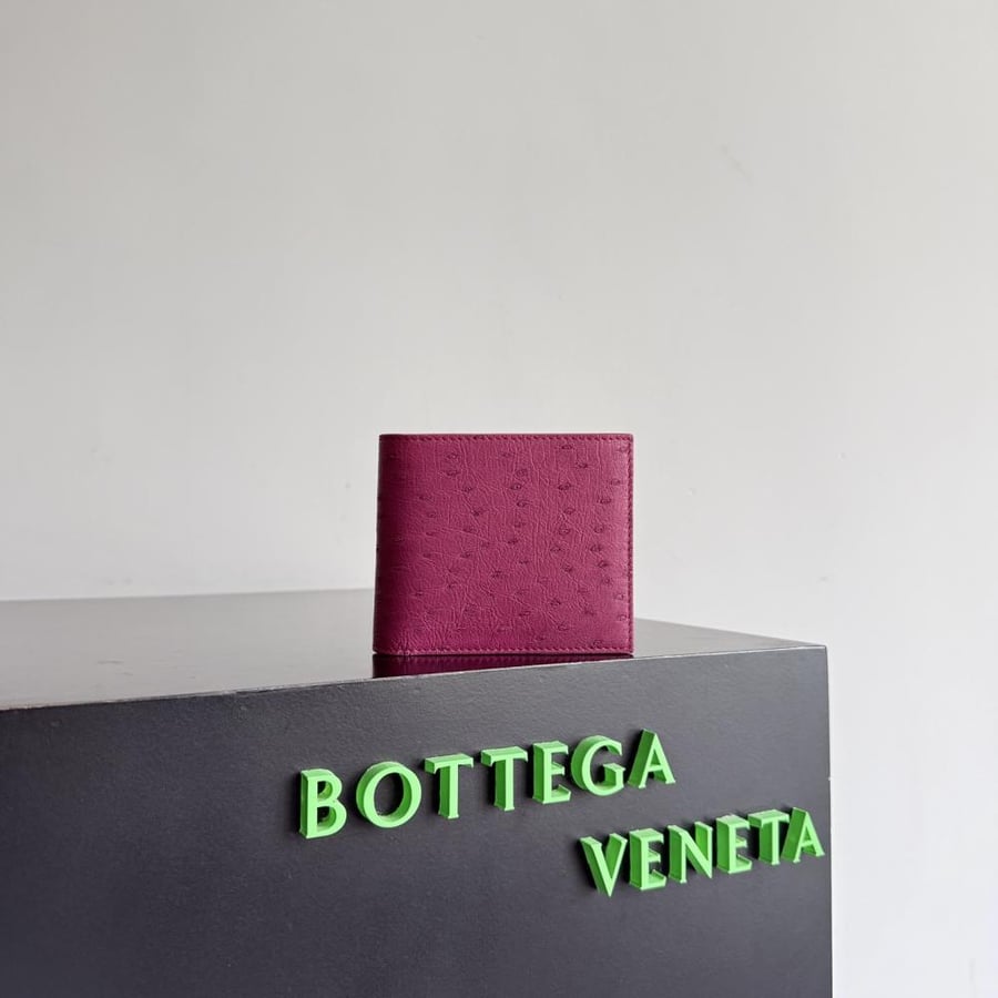 محفظة بوتيغا Ostrich Leathe bottega