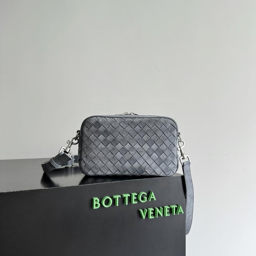 شنطة بوتيغا Camera Bag Bottega
