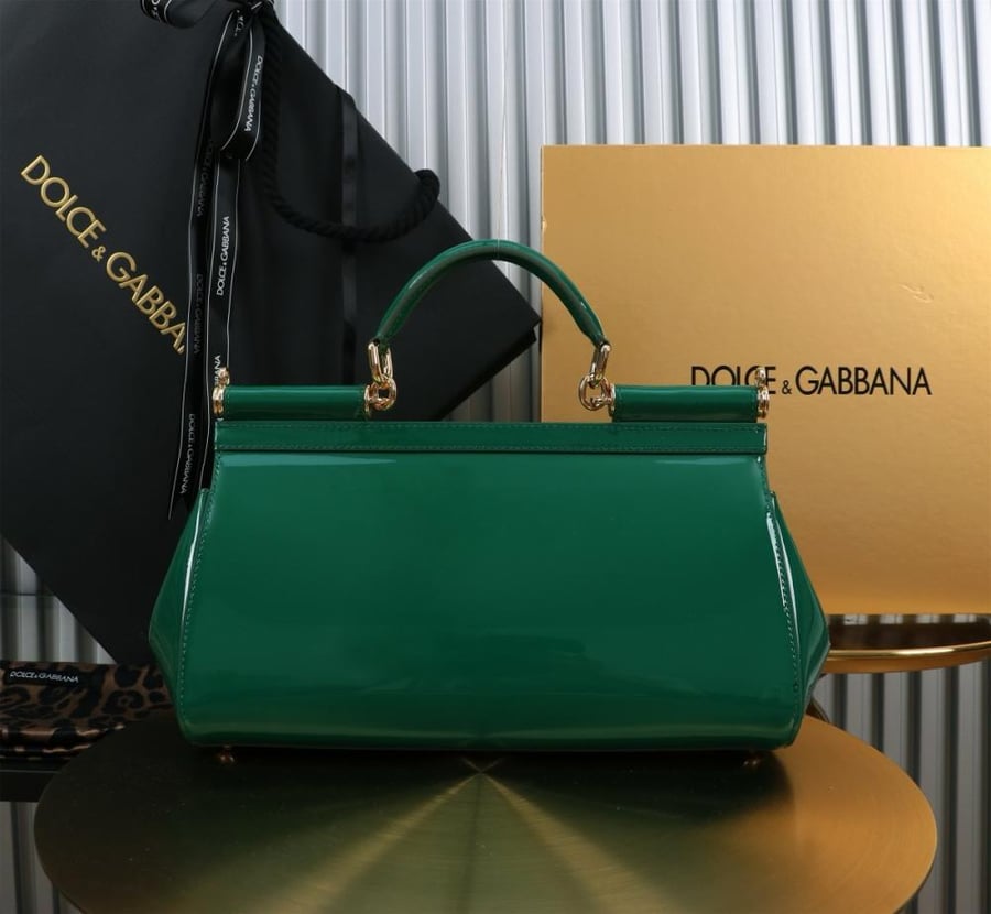شنطة دولتشي اند غابانا Elongated Sicily handbag