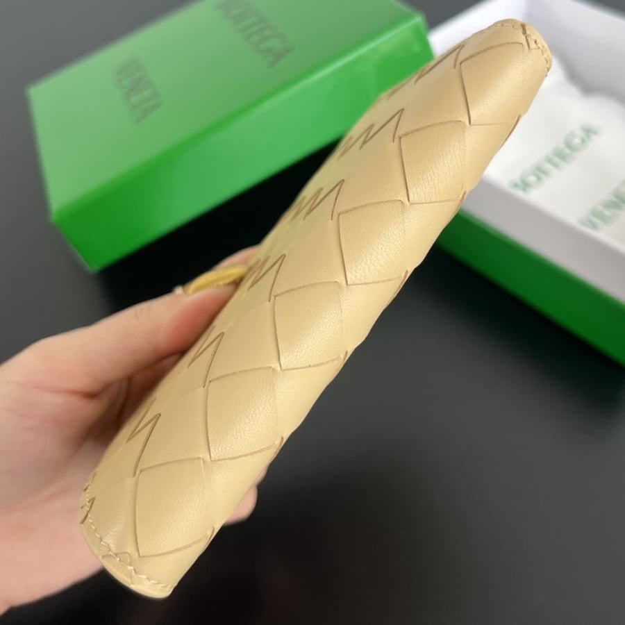 محفظة بوتيغا Sheep Leather bottega