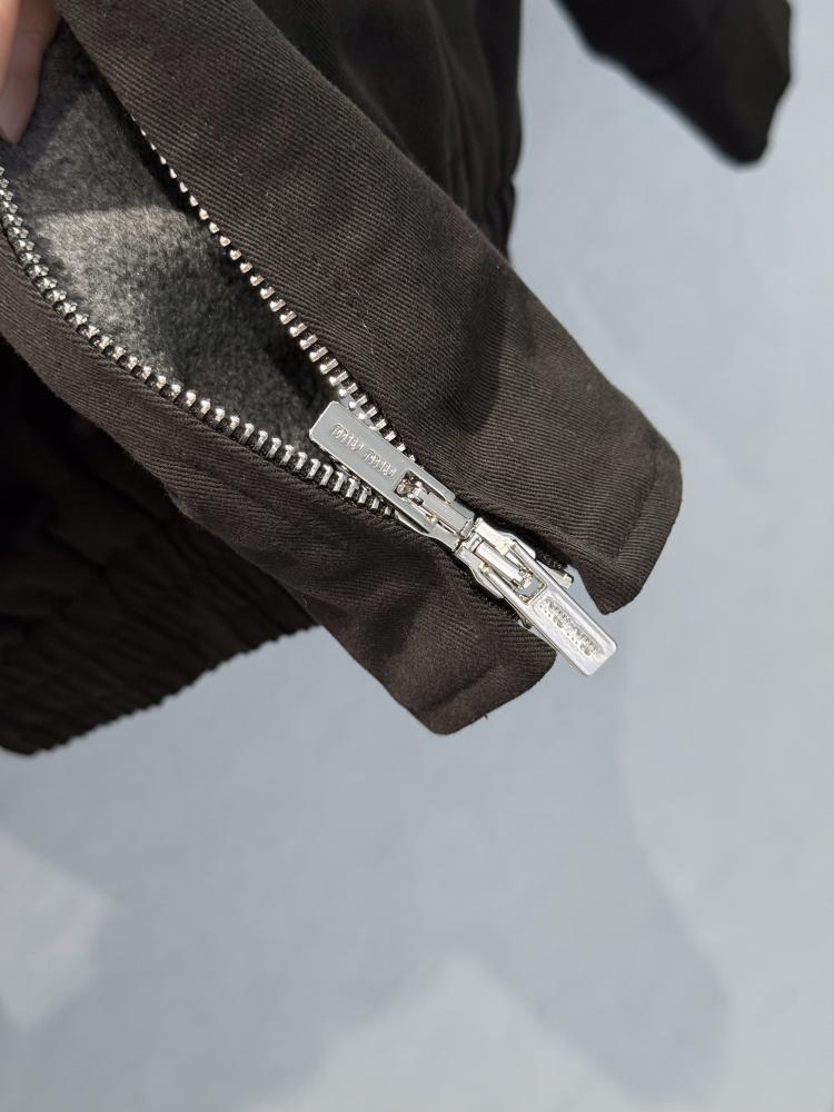 طقم Miu Miu