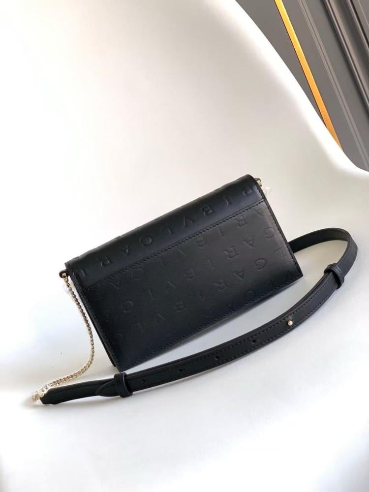 شنطة بولغاري Large Logo  مقاس 19cm