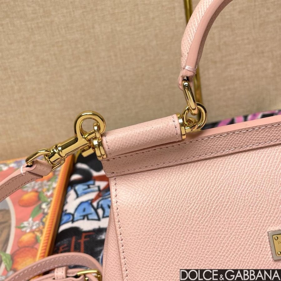 شنطة دولتشي اند غابانا  Mini Sicily handbag