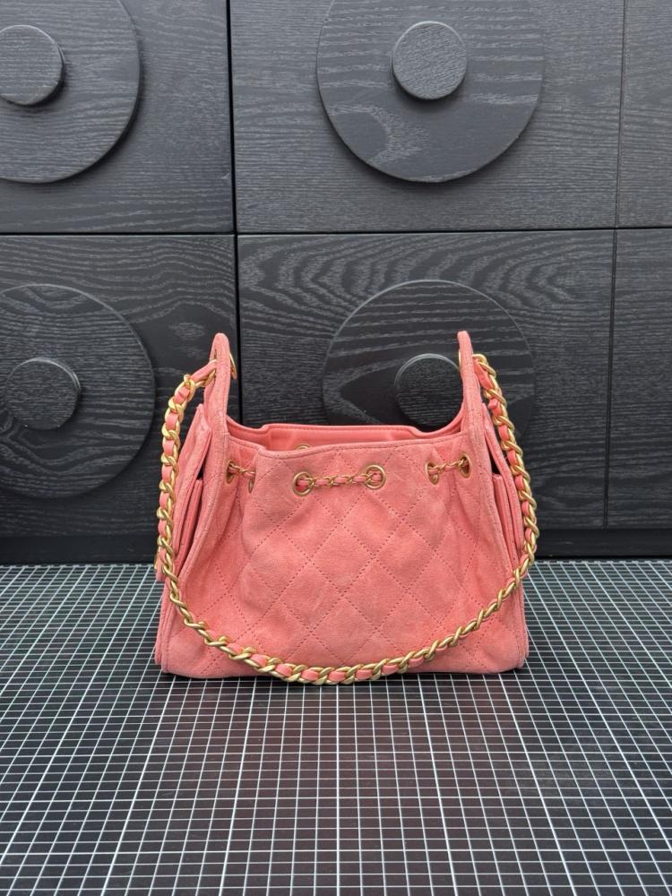 شنطة شانيل Mini hopo bag 22cm