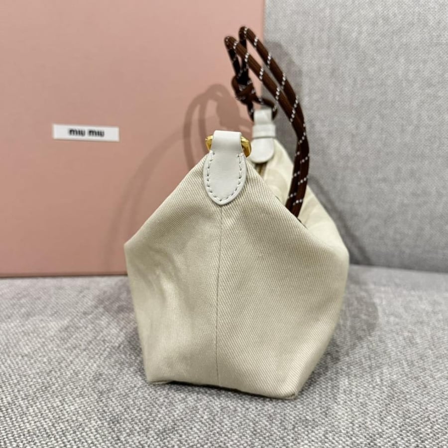 شنطة Miu Miu