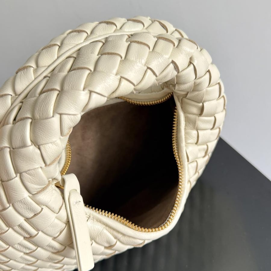 شنطة بوتيغا Baby Veneta Bottega