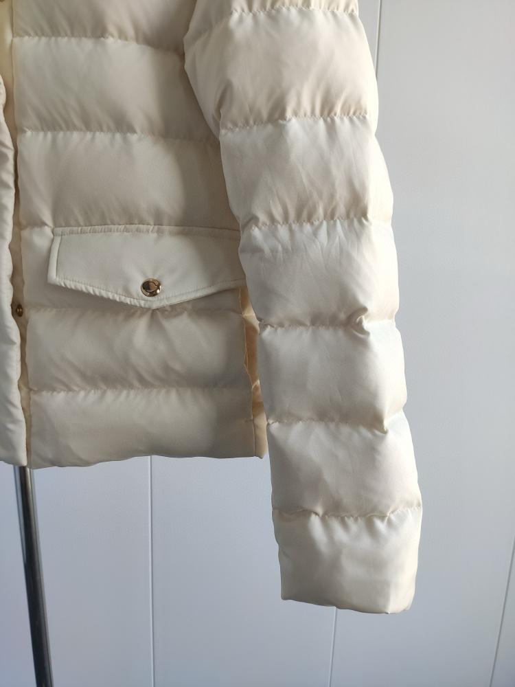 جاكيت Moncler