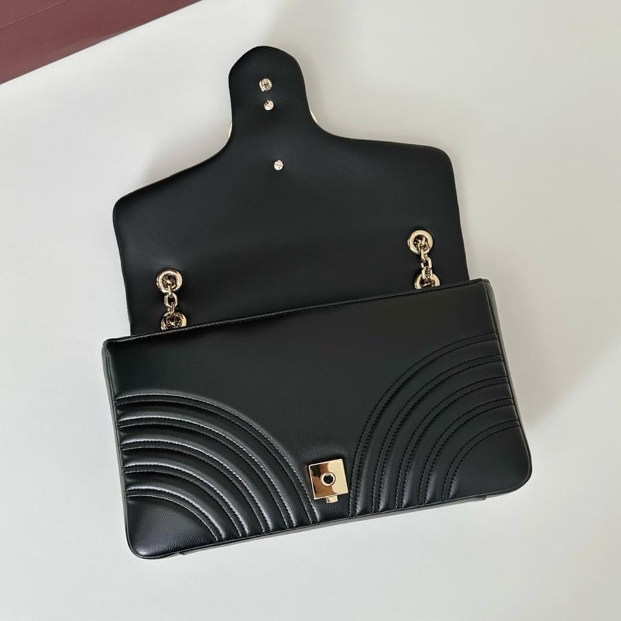 شنطة غوتشي