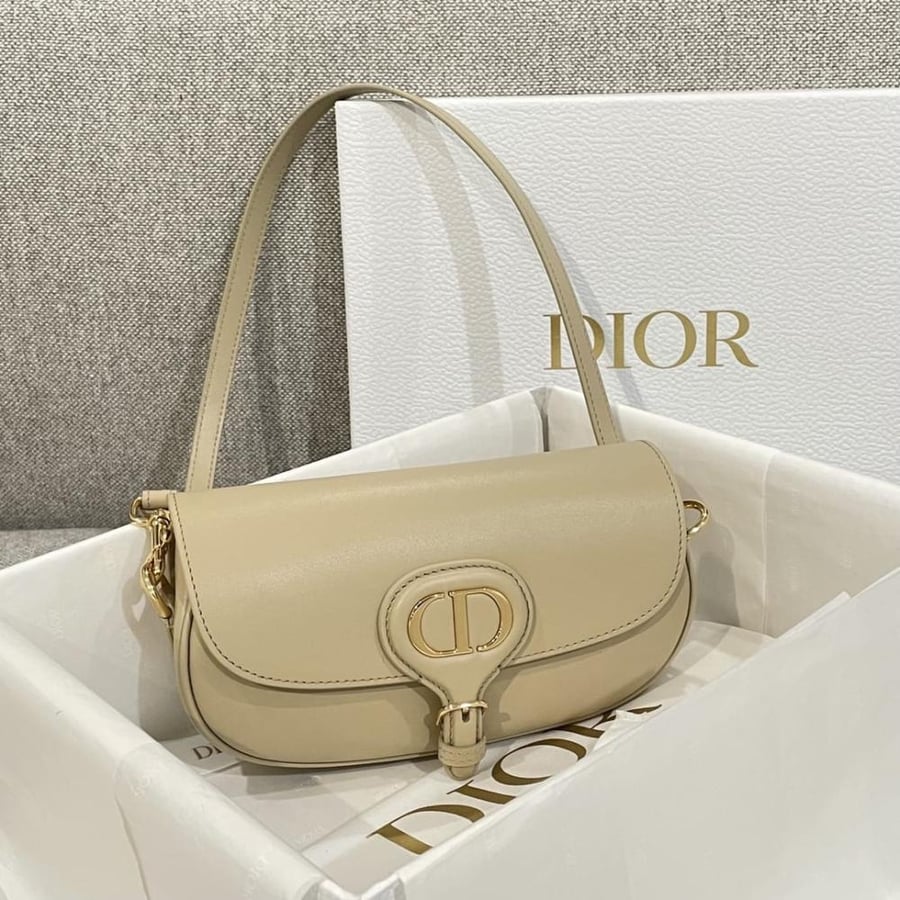 شنطة ديور DIOR BOBBY مقاس 21cm