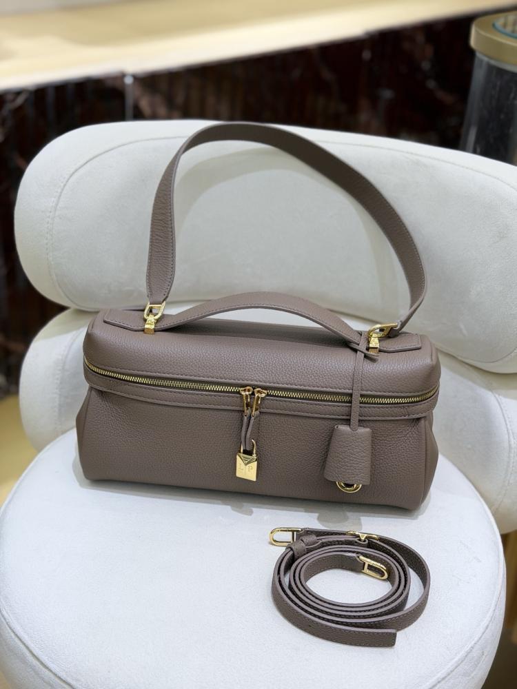 شنطة لورو بيانا Extra Softy Lora piana مقاس 29 cm