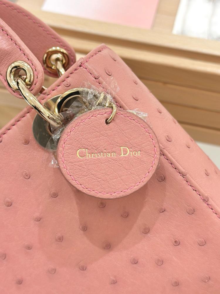 شنطة ديور Lady Ostrich Skin مقاس 20cm